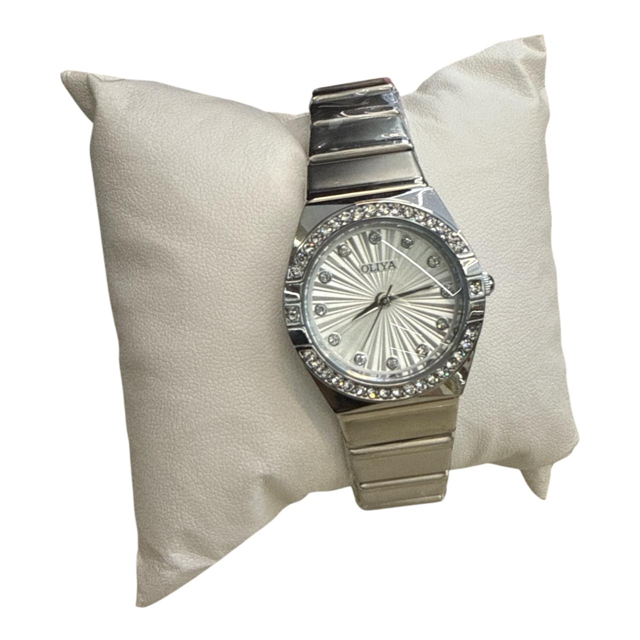 Oliya Watch