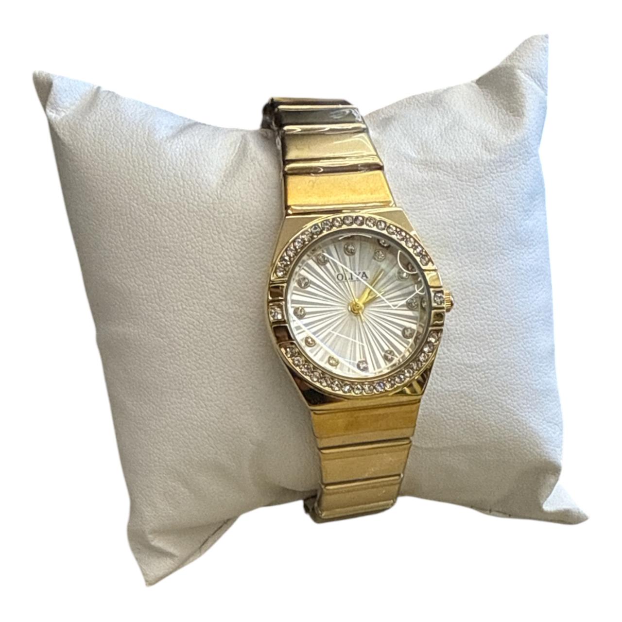 Oliya Watch