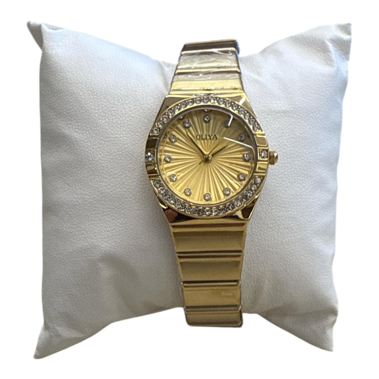 Oliya Watch