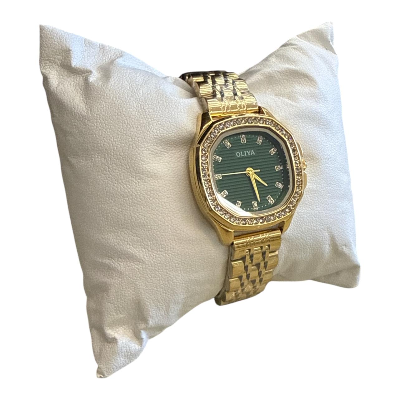 Oliya Watch
