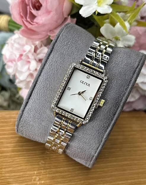 Oliya Watch