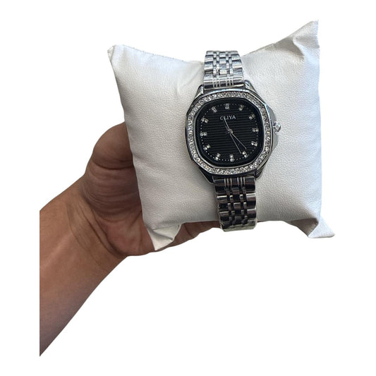 Oliya Watch