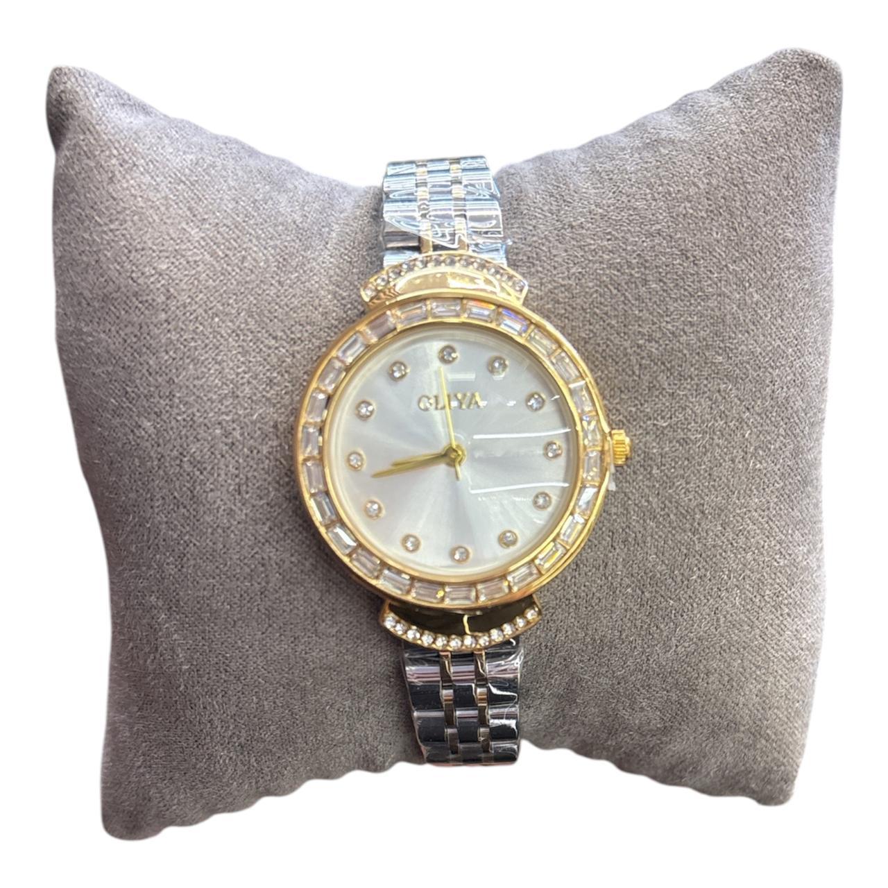 Oliya Watch